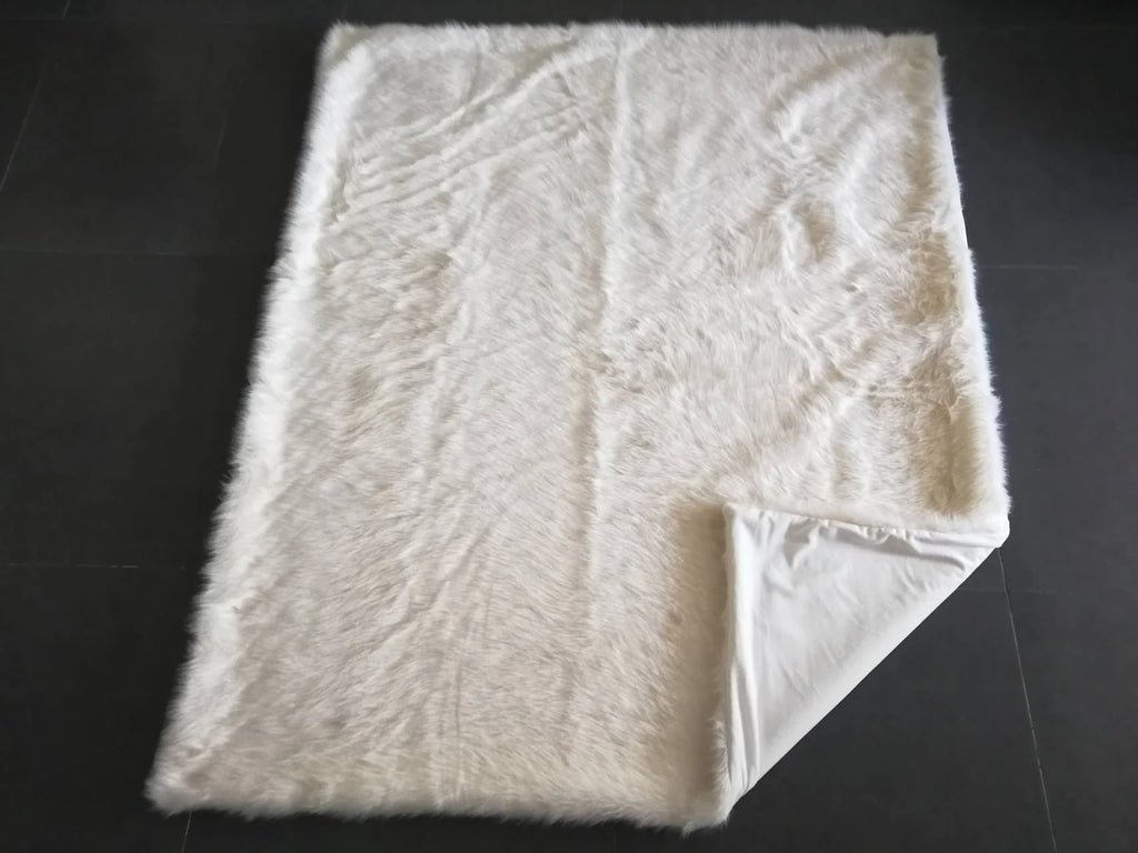 Waterproof Faux Fur Dog Blanket